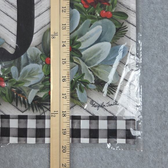 Briarwood Lane Winter Wreath Monogram Letter J Garden Flag NEW in Package - Picture 11 of 11